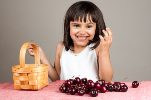 Image illustrating how food advertising impacts children's choices, often leading them to select unhealthy options and contributing to childhood obesity.